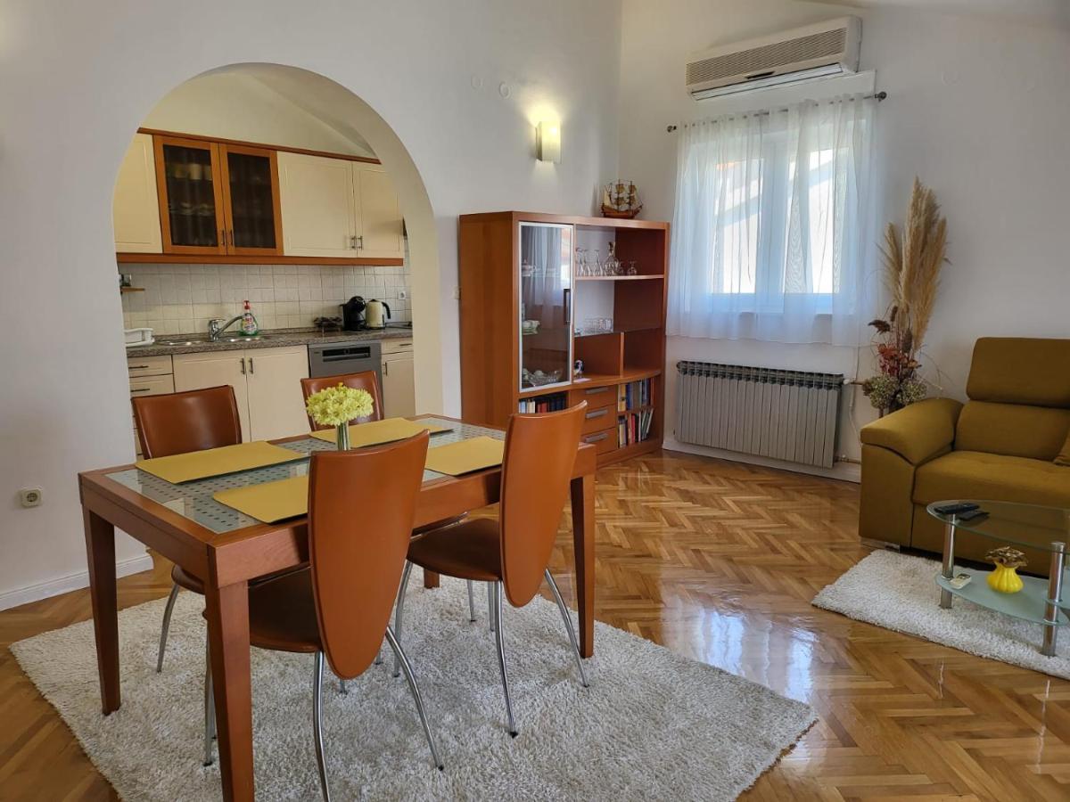Luka Apartment Šibenik Exterior foto